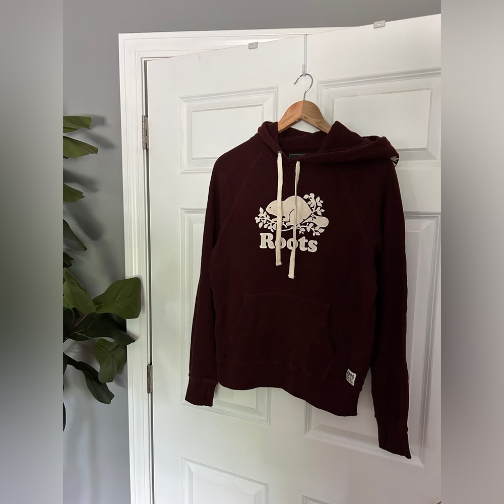 Roots hoodie, burgundy, size small